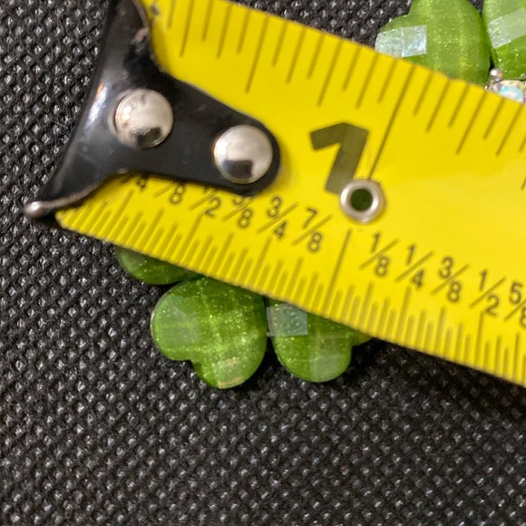 Vintage Large Shamrock Floral with center rhinestone dangling pierced earrings - Picture 5 of 5